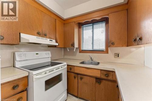 507 Upper Paradise Road, Hamilton, ON - Indoor Photo Showing Kitchen