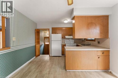 507 Upper Paradise Road, Hamilton, ON - Indoor Photo Showing Kitchen