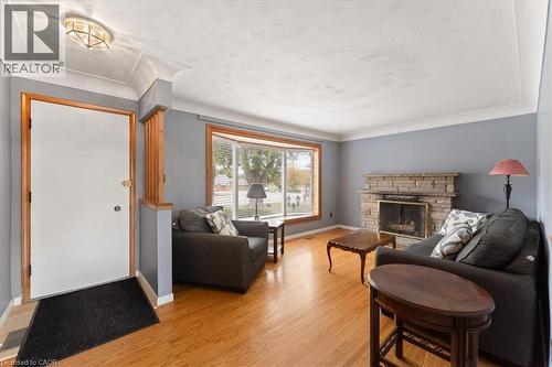 507 Upper Paradise Road, Hamilton, ON - Indoor Photo Showing Living Room With Fireplace