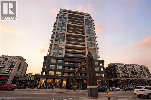 385 WINSTON Road Unit# 402  Grimsby, ON L3M 4E8