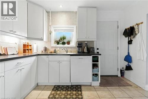 346 Hunter Street W, Hamilton, ON - Indoor Photo Showing Kitchen
