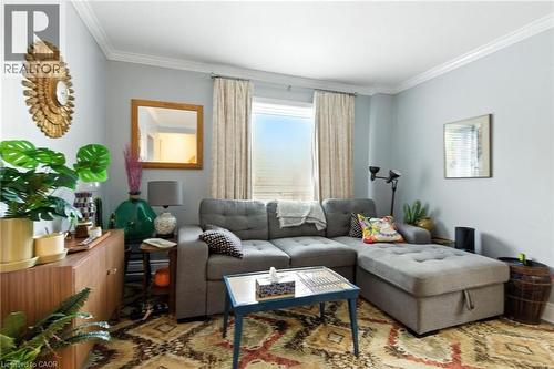 346 Hunter Street W, Hamilton, ON - Indoor Photo Showing Living Room