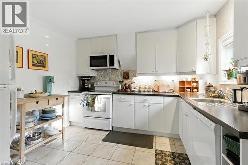 346 Hunter Street W, Hamilton, ON - Indoor Photo Showing Kitchen