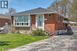 164 WEST 19TH Street Unit# Upper  Hamilton, ON L9C 4H8