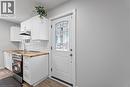 197 East 12Th Street, Hamilton, ON  - Indoor Photo Showing Kitchen 