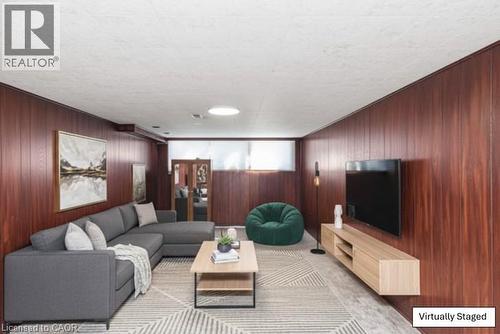 176 Walter Avenue S, Hamilton, ON - Indoor Photo Showing Living Room
