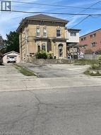 15 BUFFALO Street  Brantford, ON N3R 1C7