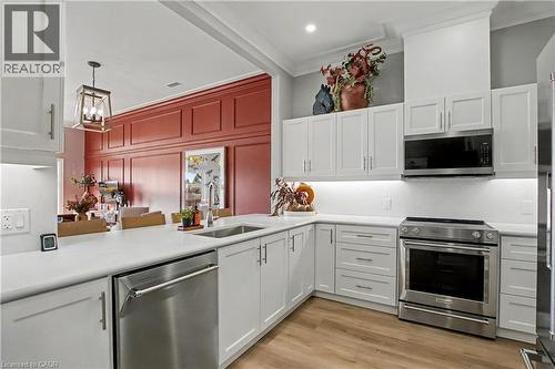 33 Sister Kern Terrace, Hamilton, ON - Indoor Photo Showing Kitchen