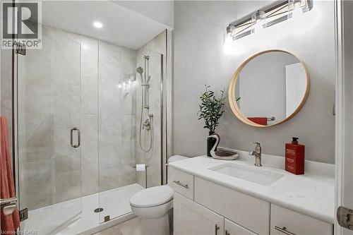 33 Sister Kern Terrace, Hamilton, ON - Indoor Photo Showing Bathroom