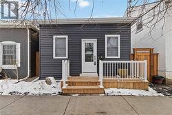 16 MT. PLEASANT Street  Brantford, ON N3T 1S5