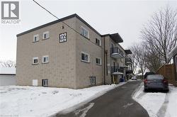 122 SIXTH Avenue Unit# 304  Kitchener, ON N2C 1R1