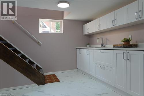 39 Cloverhill Road, Hamilton, ON - Indoor