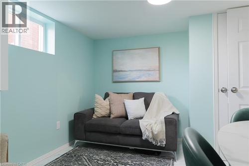 Living area featuring baseboards - 39 Cloverhill Road, Hamilton, ON - Indoor