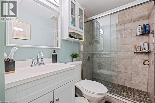 107 Horning Drive, Hamilton, ON - Indoor Photo Showing Bathroom