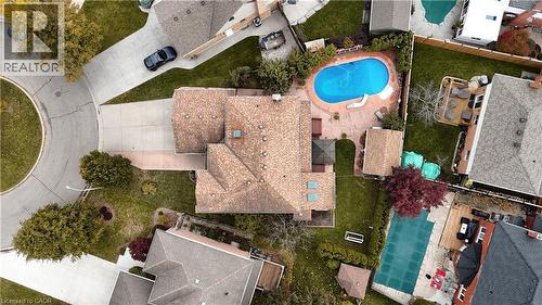 47 Burnt Ember Court, Kitchener, ON - Outdoor