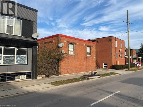 1373 Barton Street E, Hamilton, ON - Outdoor