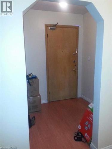 1373 Barton Street E, Hamilton, ON - Indoor Photo Showing Other Room