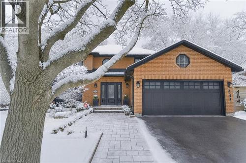 484 ASPEN FOREST Drive  Oakville, ON L6J 6H7