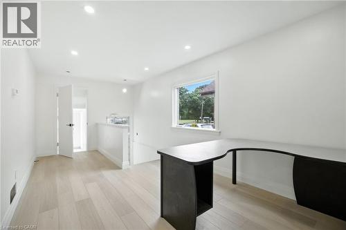 1583 Main Street E, Hamilton, ON 