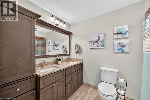 4198 Longmoor Drive Unit# 2, Burlington, ON - Indoor Photo Showing Bathroom