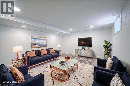184 Patricia Avenue, Kitchener, ON - Indoor Photo Showing Living Room