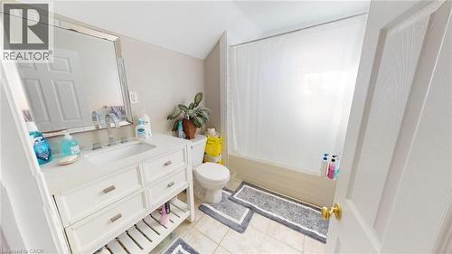 22 Emilie Street, Brantford, ON - Indoor Photo Showing Bathroom