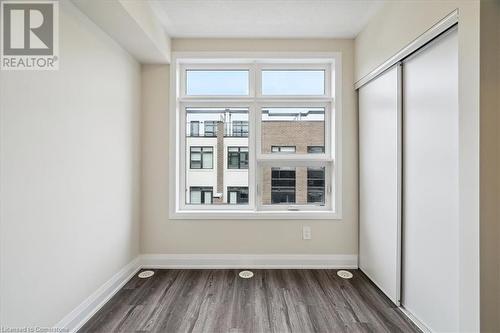 1593 Rose Way Unit# 105, Milton, ON - Indoor Photo Showing Other Room