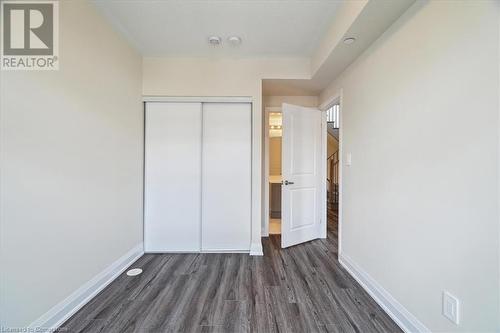 1593 Rose Way Unit# 105, Milton, ON - Indoor Photo Showing Other Room