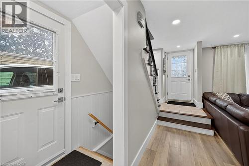 1091 Upper Wellington Street, Hamilton, ON - Indoor Photo Showing Other Room