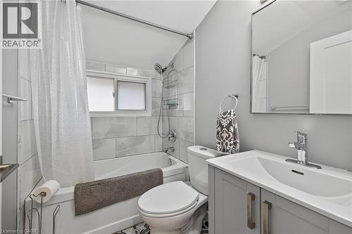 1091 Upper Wellington Street, Hamilton, ON - Indoor Photo Showing Bathroom