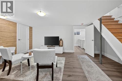 1091 Upper Wellington Street, Hamilton, ON - Indoor Photo Showing Office