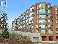 2121 LAKESHORE Road Unit# 603  Burlington, ON L7R 1C9