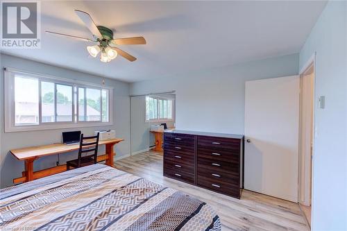 32 Montclair Crescent Unit# 16, Simcoe, ON - Indoor Photo Showing Bedroom