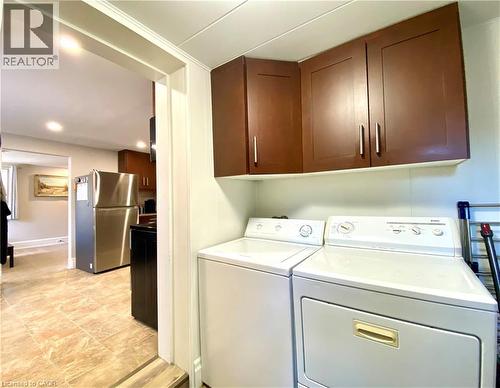 358 Dundas Street E, Hamilton, ON - Indoor Photo Showing Laundry Room