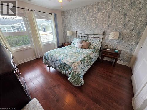49 Bishop Reding Trail, Hamilton, ON - Indoor Photo Showing Bedroom