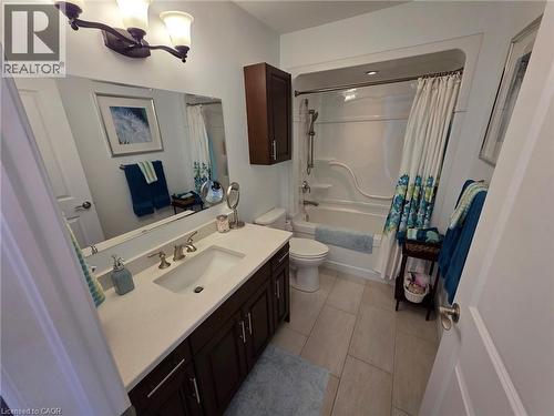 49 Bishop Reding Trail, Hamilton, ON - Indoor Photo Showing Bathroom