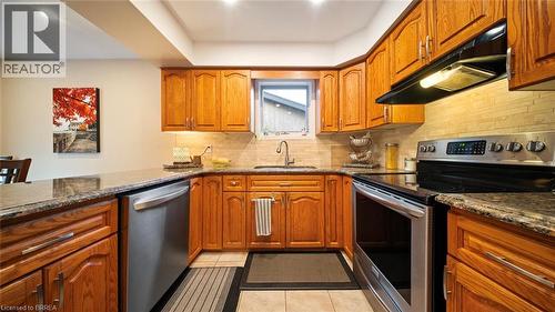 74 Gordon Street, Cambridge, ON - Indoor Photo Showing Kitchen With Stainless Steel Kitchen