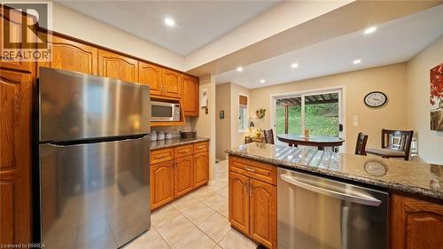 74 Gordon Street, Cambridge, ON - Indoor Photo Showing Kitchen