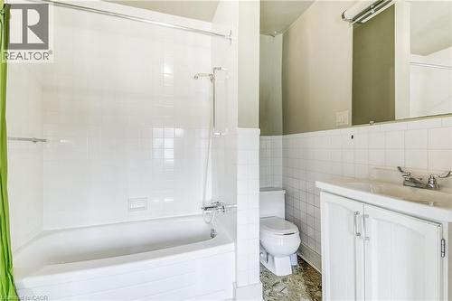 182 Balmoral Avenue S, Hamilton, ON - Indoor Photo Showing Bathroom
