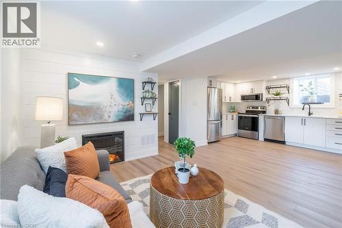 72 West 1St Street, Hamilton, ON - Indoor Photo Showing Living Room With Fireplace