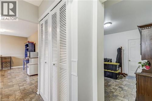 2420 Maryvale Court, Burlington, ON - Indoor Photo Showing Other Room