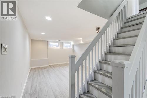 2420 Maryvale Court, Burlington, ON - Indoor