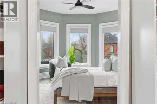 141 Markland Street, Hamilton, ON - Indoor Photo Showing Bedroom