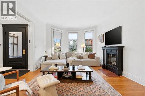 141 Markland Street, Hamilton, ON - Indoor Photo Showing Living Room With Fireplace