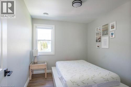 197 Cedar Drive, Turkey Point, ON - Indoor Photo Showing Bedroom