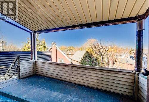 698 King Street W, Kitchener, ON - Outdoor