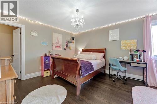 24 Tedley Boulevard, Brantford, ON - Indoor Photo Showing Bedroom