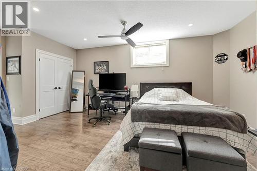 24 Tedley Boulevard, Brantford, ON - Indoor Photo Showing Bedroom