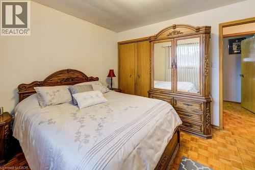 131 Thunderbird Drive, Cambridge, ON - Indoor Photo Showing Bedroom