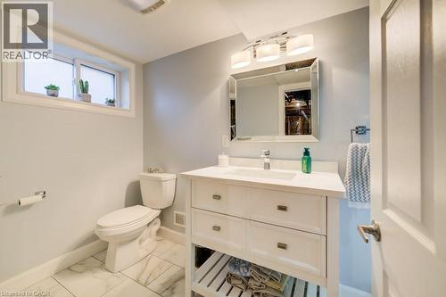 131 Thunderbird Drive, Cambridge, ON - Indoor Photo Showing Bathroom